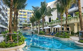 La Green Hotel & Residence